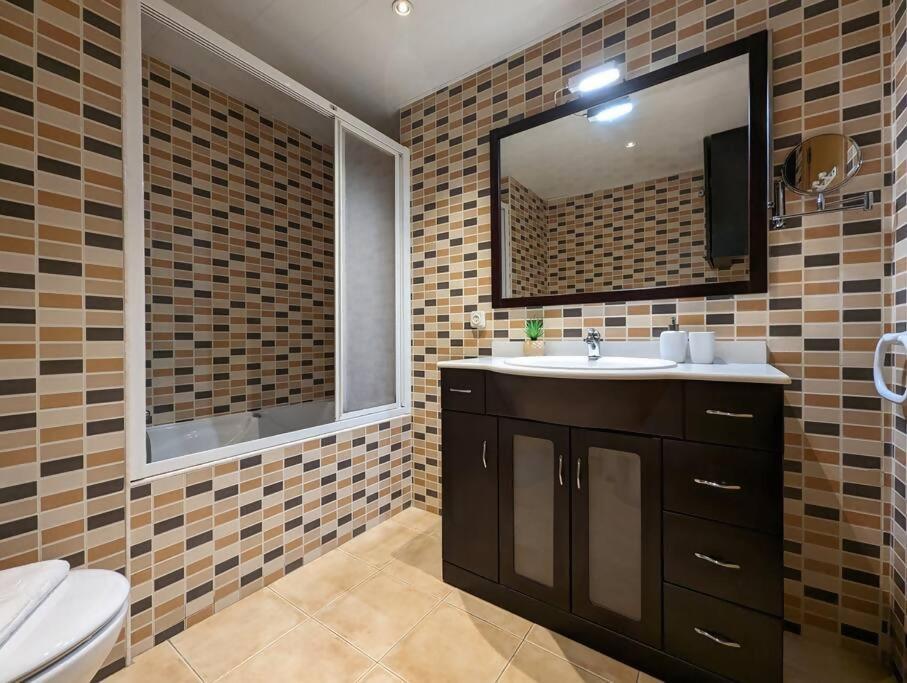 Apartamento Piscina En Platja Daro By Host&Joy Платья-де-Аро Экстерьер фото